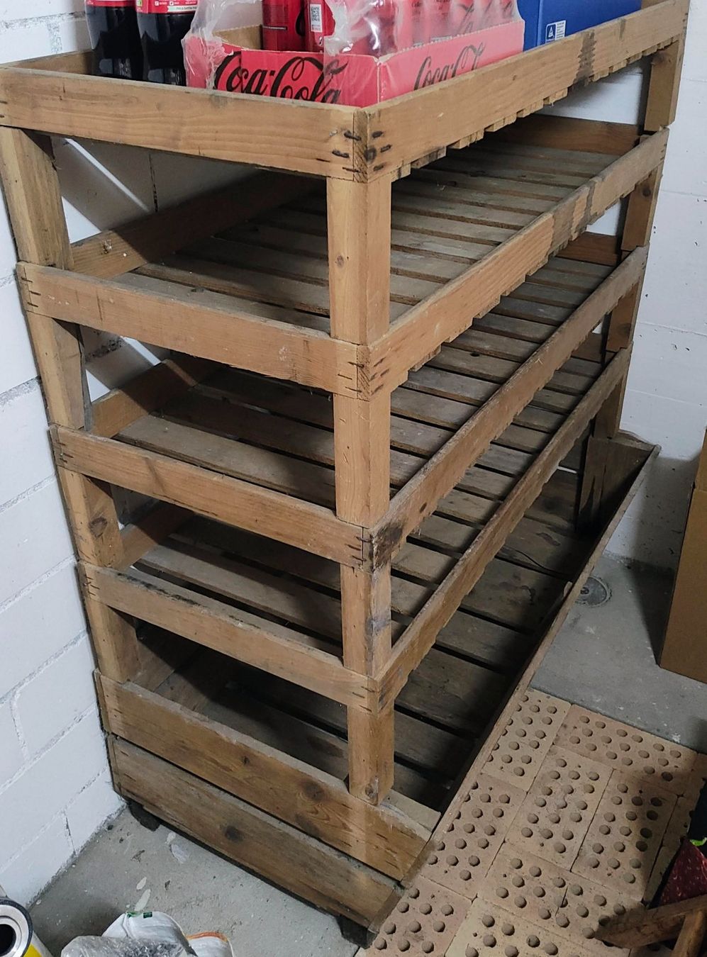 Scaffali: Hurde - Holzhurde - zerlegbar - mit Einzelelementen – Usato da Bassersdorf venduto da Stingray66
