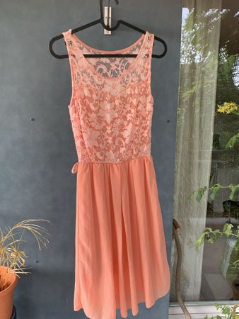 Sommerliches, leichtes Kleid mit Spitze, Grösse S