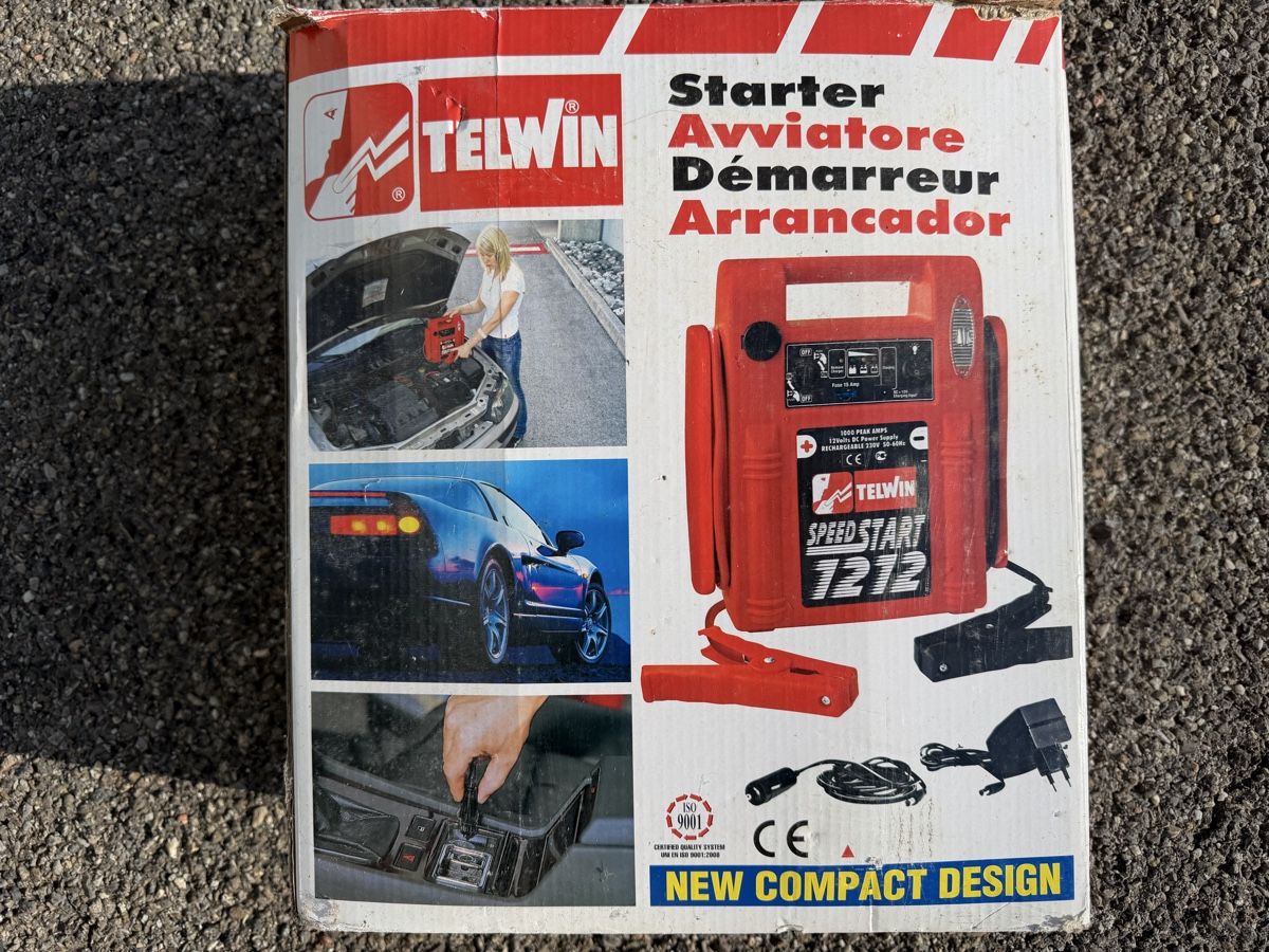 Batterie-Ladegeräte: Starter (Booster) 12 V Power  – Gebraucht aus Muensingen von Fox100 2