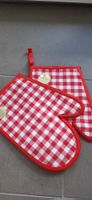 Topflappen und Ofenhandschuhe rot ungebraucht