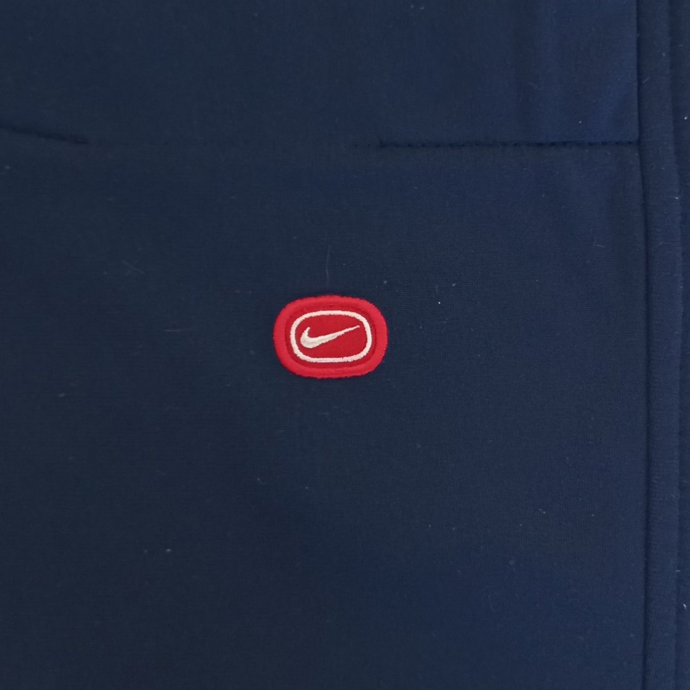 Nike Pantaloni: Vintage Nike Jogging (M) – Usato da Chamoson venduto da Sapoloshop 1