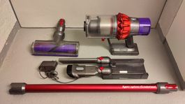 Dyson V10™👍🏻sehr saugstark💪 gereinigt✨, Akku🔋wie neu