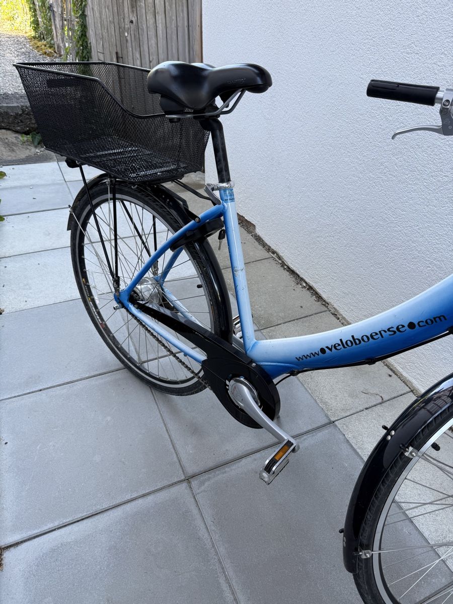 Velos: Zürivelo blau-weiss mit Korb – Gebraucht aus Dielsdorf von bambus1 1