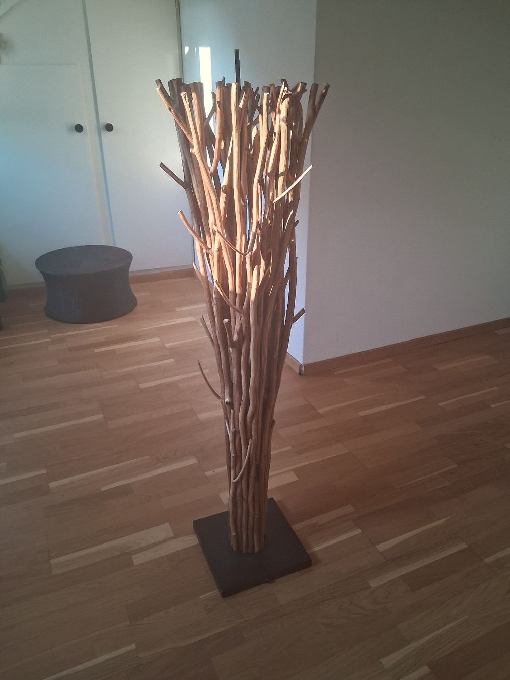 Alle Dekorationen: Dekorationsständer Äste Holz / Höhe: ca. 144 cm – Gebraucht aus St. Gallen von 1.2.meins