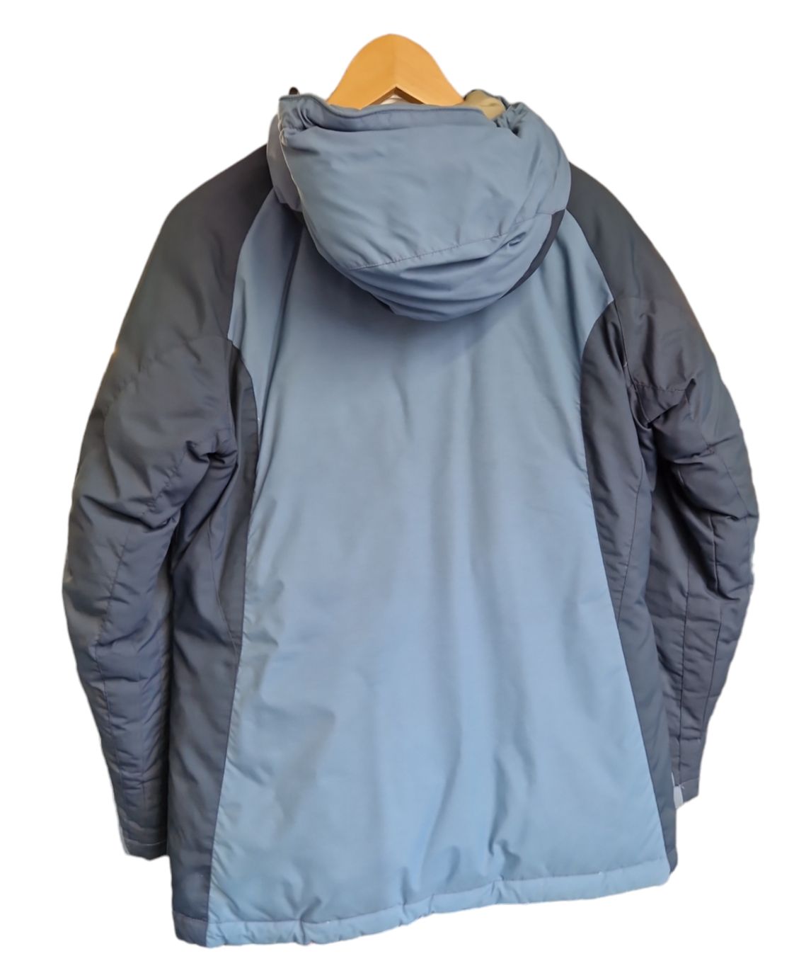 Helly Hansen Vestes: Helly Hansen Winterjacke Gr. M – D'occasion à Olten par hinterhof.olten 1
