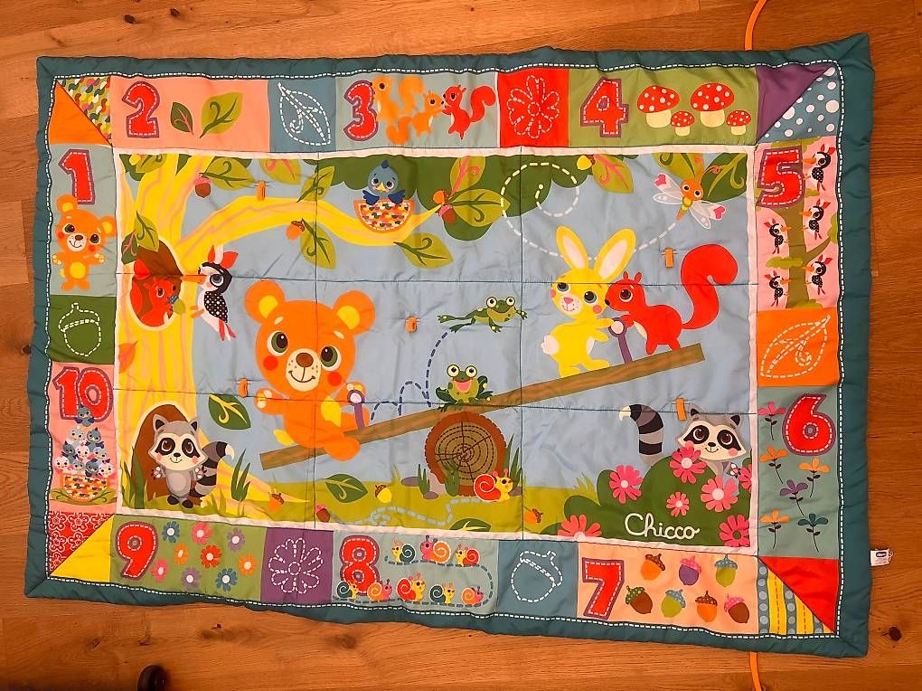 Spielmatte: Chicco XXL Krabbeldecke Waldtiere – Gebraucht aus Oberdiessbach von Oberd