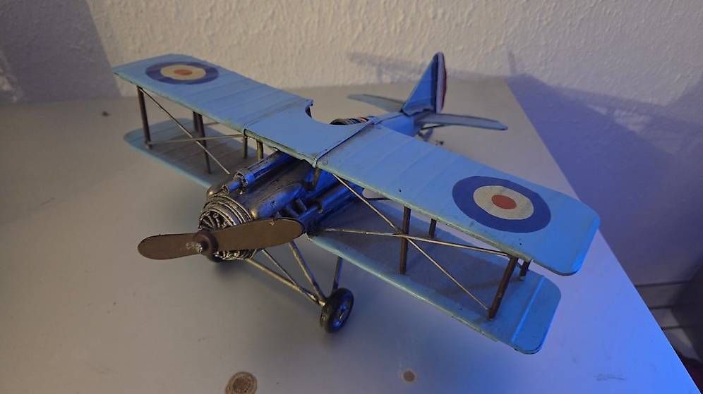 Toutes les décorations: Deko Flugzeug – D'occasion à Adligenswil par Steku75