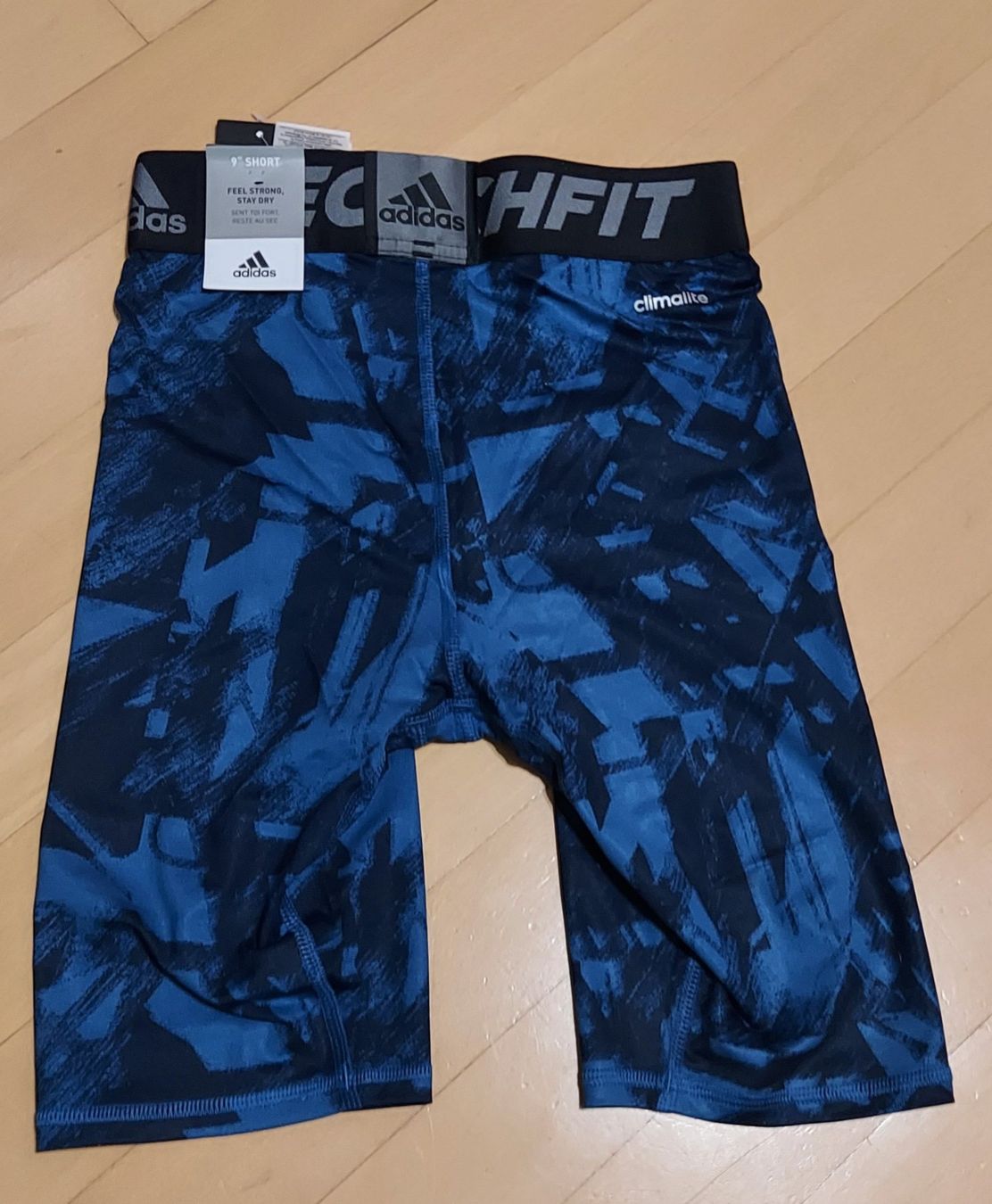 Adidas Hosen: Neue Adidas Techfit Base Shorts Gr. S – Neu und originalverpackt aus Basel von Mazzo84 2