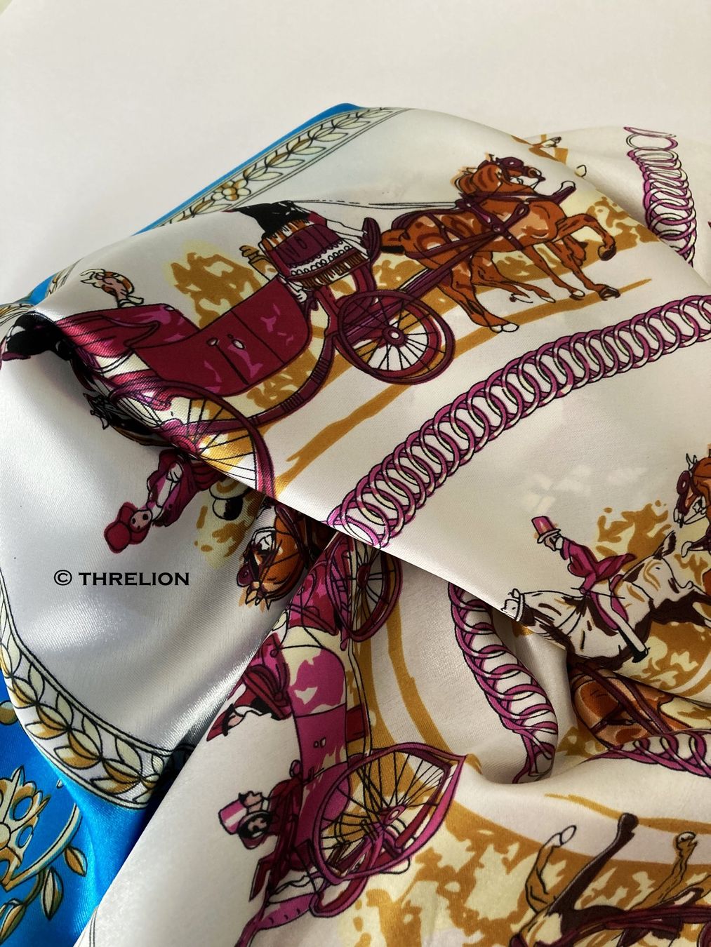Foulards, Tücher & Schals: Gross Halstuch für Damen – Neu und originalverpackt aus Riehen von Threlion 5