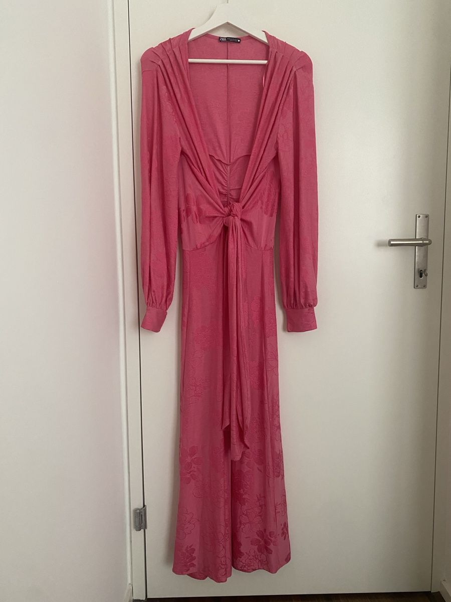 Zara Kleider: NEU ZARA Kleid – Neu (gemäss Beschreibung) aus Zürich von lar_8826