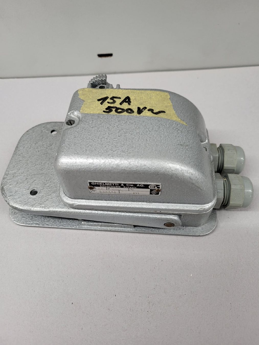 Interruttori: interrupteur à pédale 380V 15 Amp – Usato da Courroux venduto da joebar49