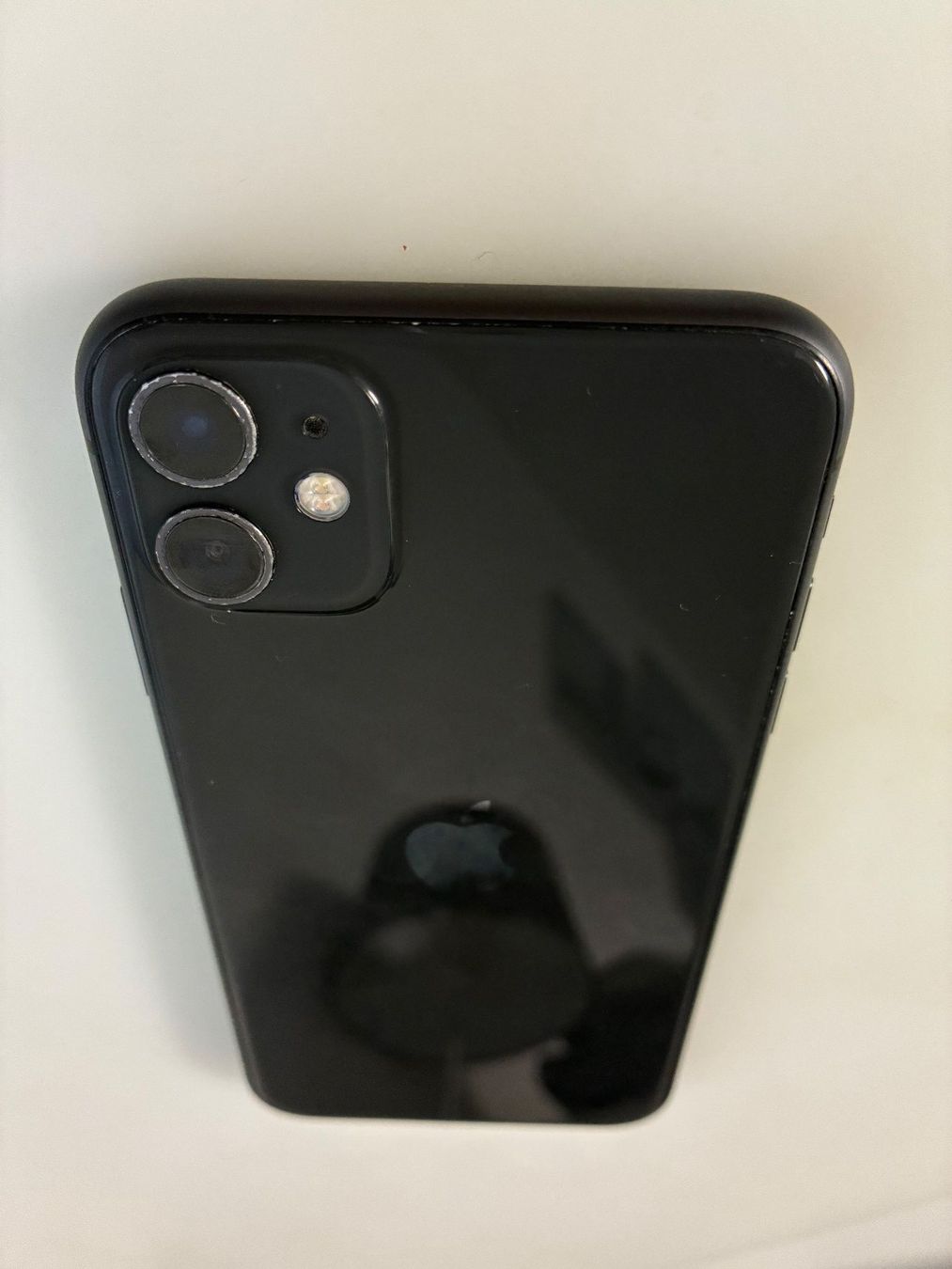 Apple Telefoni cellulari / Smartphones: iPhone 11_64 GB – Usato da Strengelbach venduto da Meky_81 4