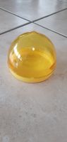 Boîte jaune transparent pour conserver le citron