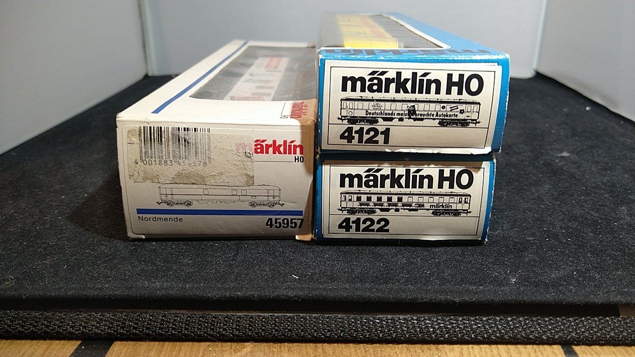 Märklin Modelleisenbahnen: 3 Märklin Werbewagen 4121/4122/45957 – Gebraucht aus Uster von Regenwurm61 6