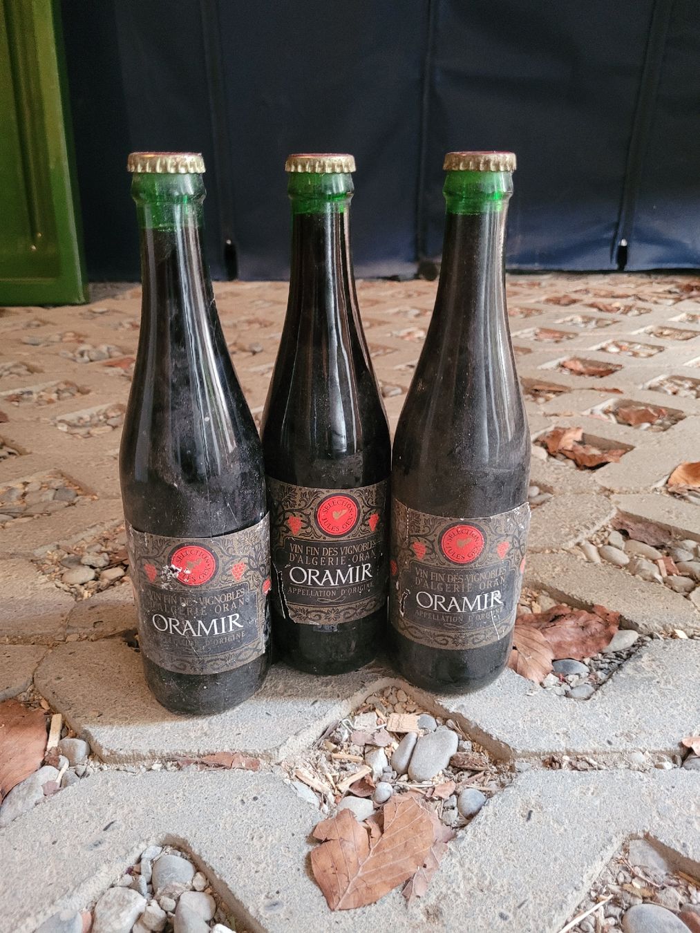 Vino: A vendre vin d'Algerie – Usato da Dompierre FR venduto da audrey011113