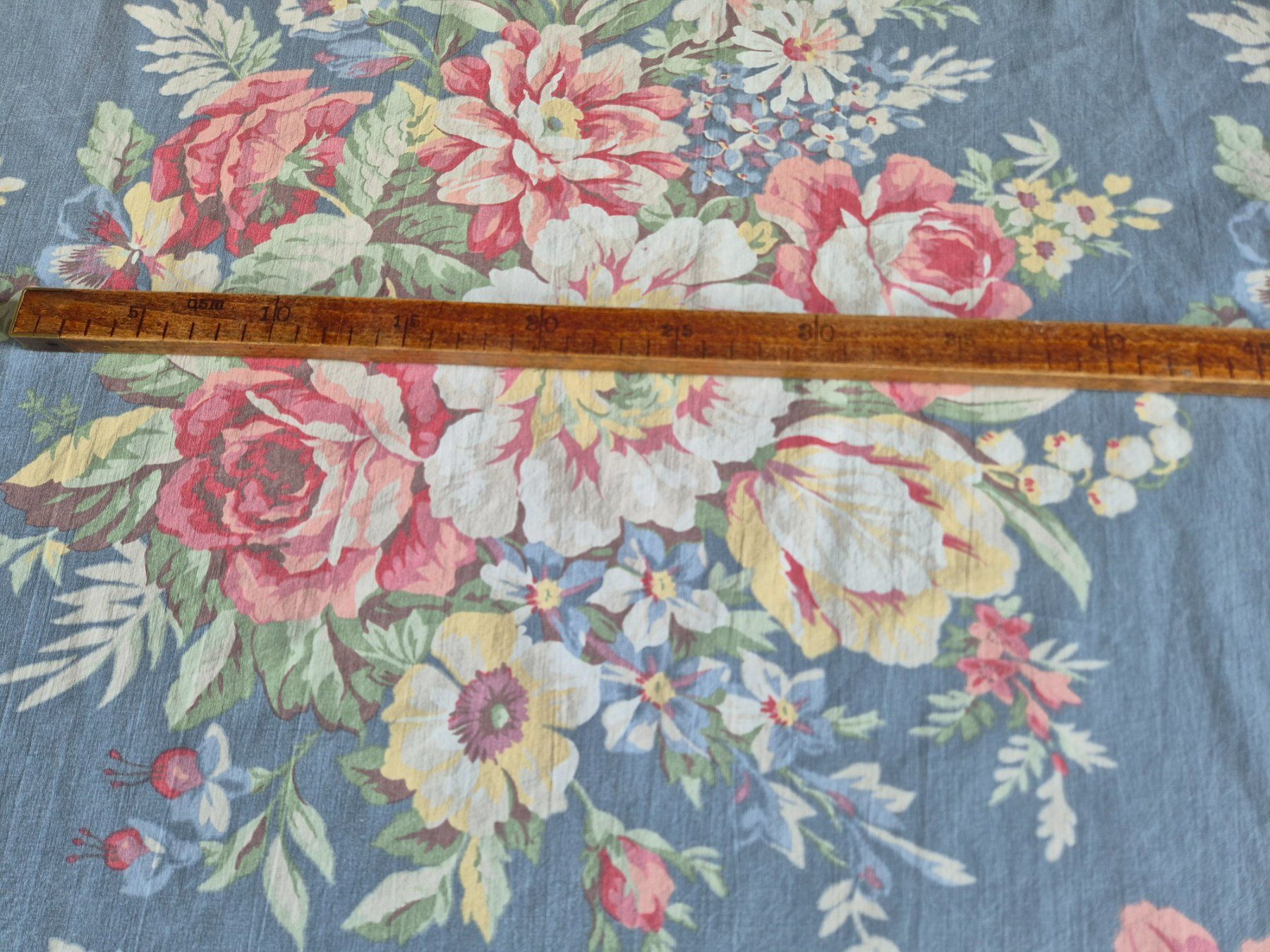 Altra biancheria da tavola: Vintage Tischdecke mit Blumenmuster, oval – Usato da Bern venduto da aronari 7