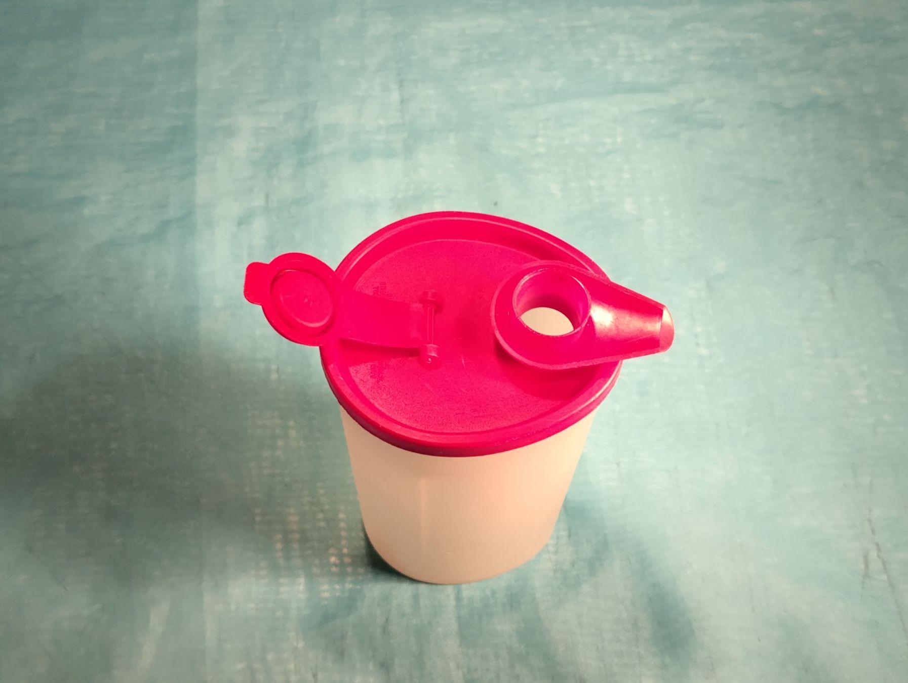 Tupperware Contenitori & Simili: Tupperware Behälter mit Ausguss – Usato da Bellach venduto da JingleCherry 3