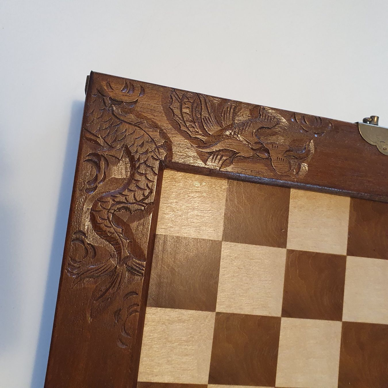 Giochi: HANDGESCHNITZTES SCHACHSPIEL 80 er – Usato da Basel venduto da M2 9