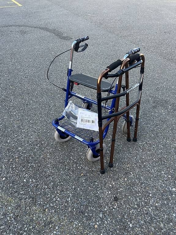 Gehhilfen: Rollator und Gehilfe – Gebraucht aus Wetzikon ZH von MedinaL 1