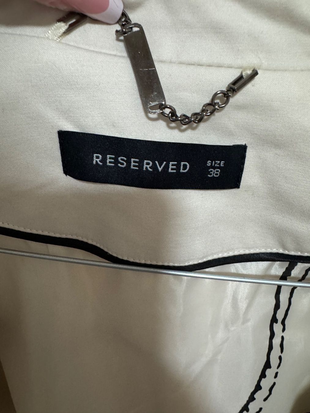 Mäntel: Reserved Mantel beige Grösse 38 – Gebraucht aus Bassersdorf von A.Perez8 2