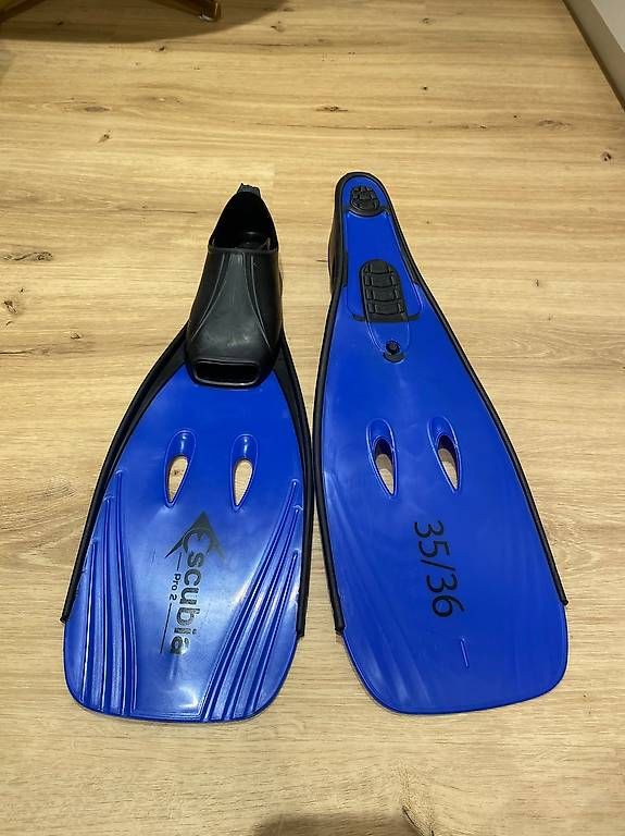 Flossen, Masken & Schnorchel: Schwimmflossen – Neu und originalverpackt aus Münsingen von sno_b8fw