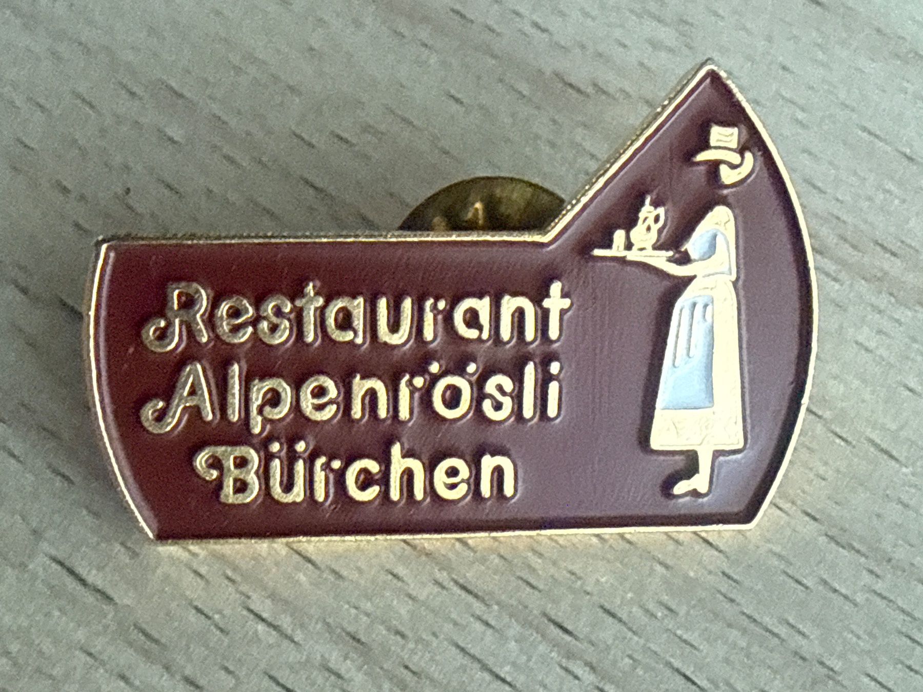 Plaketten & Abzeichen: Pin Restaurant Alpenröösli Bürchen – Gebraucht aus Glattbrugg von Schweigmatt