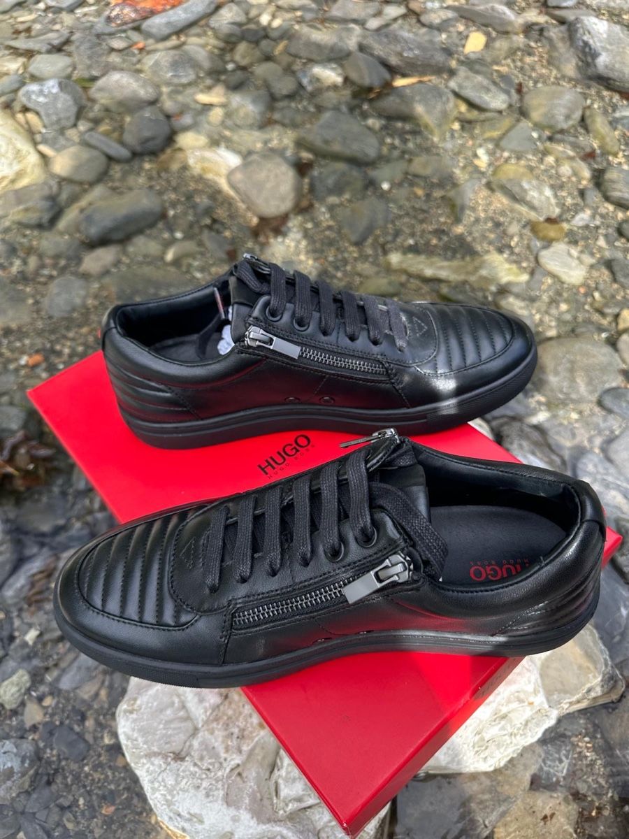 Hugo Boss Herrenschuhe: Scarpe da ginnastica HUGO da uomo nere – Neu und originalverpackt aus Vacallo von lac_2z26 1