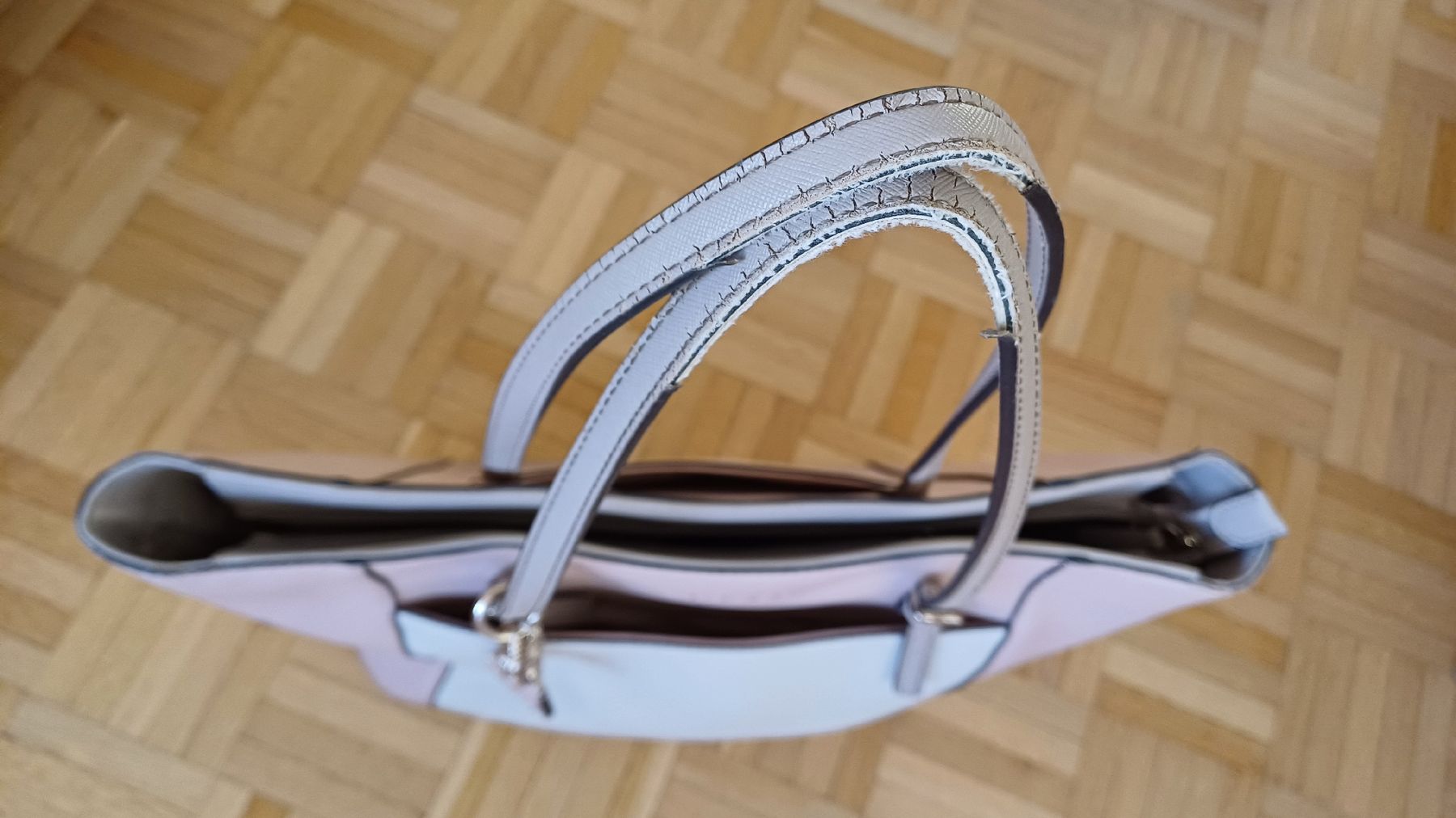 Guess Borse da donna: Guess Handtasche Sommerlich Pink ab 1CHF – Usato da Zürich venduto da hoeschtle 4
