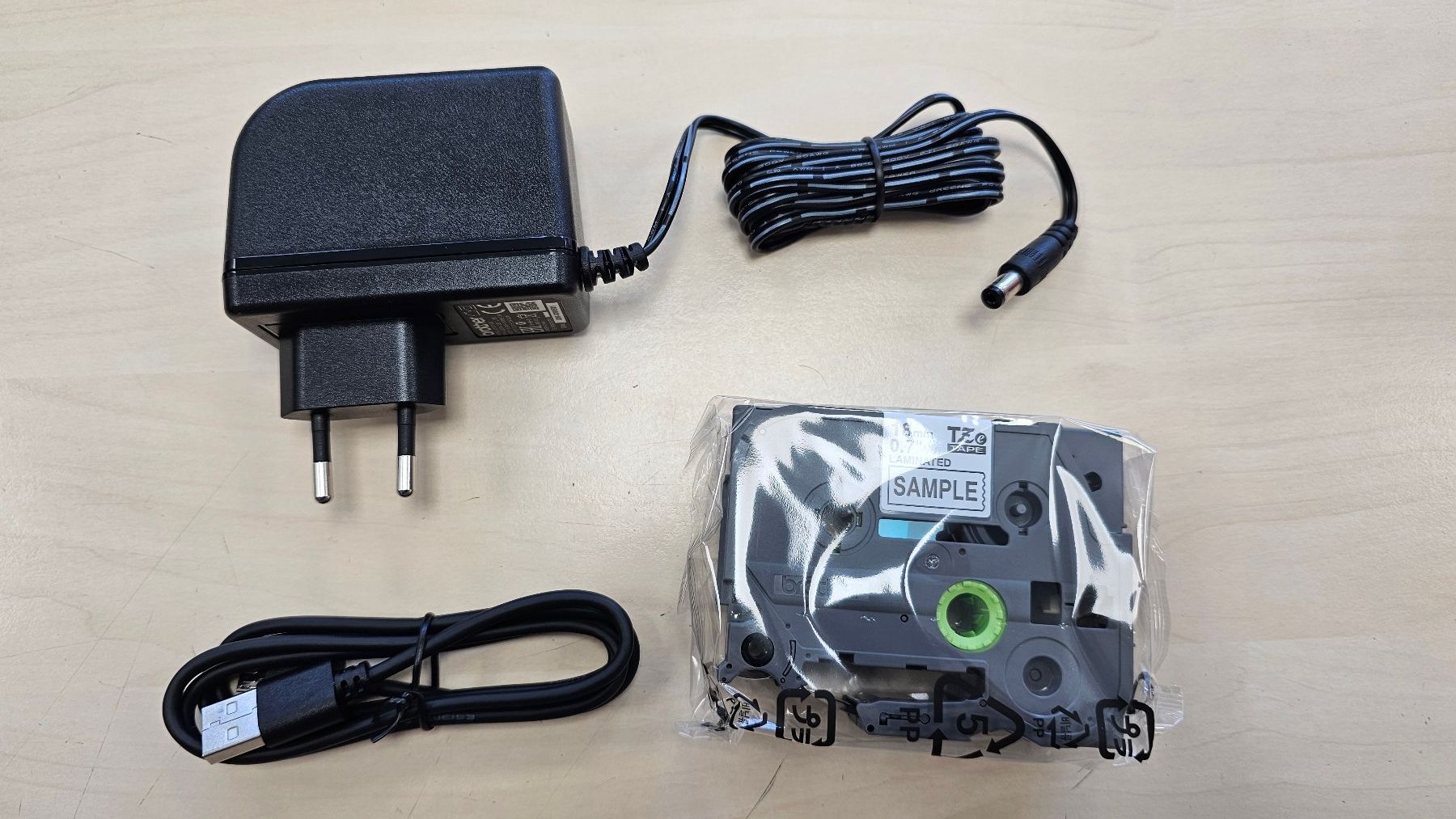 Brother Stampanti: Brother P-Touch D460BTVP – Nuovo e nell'imballaggio originale da Fahrwangen venduto da walfra01 3
