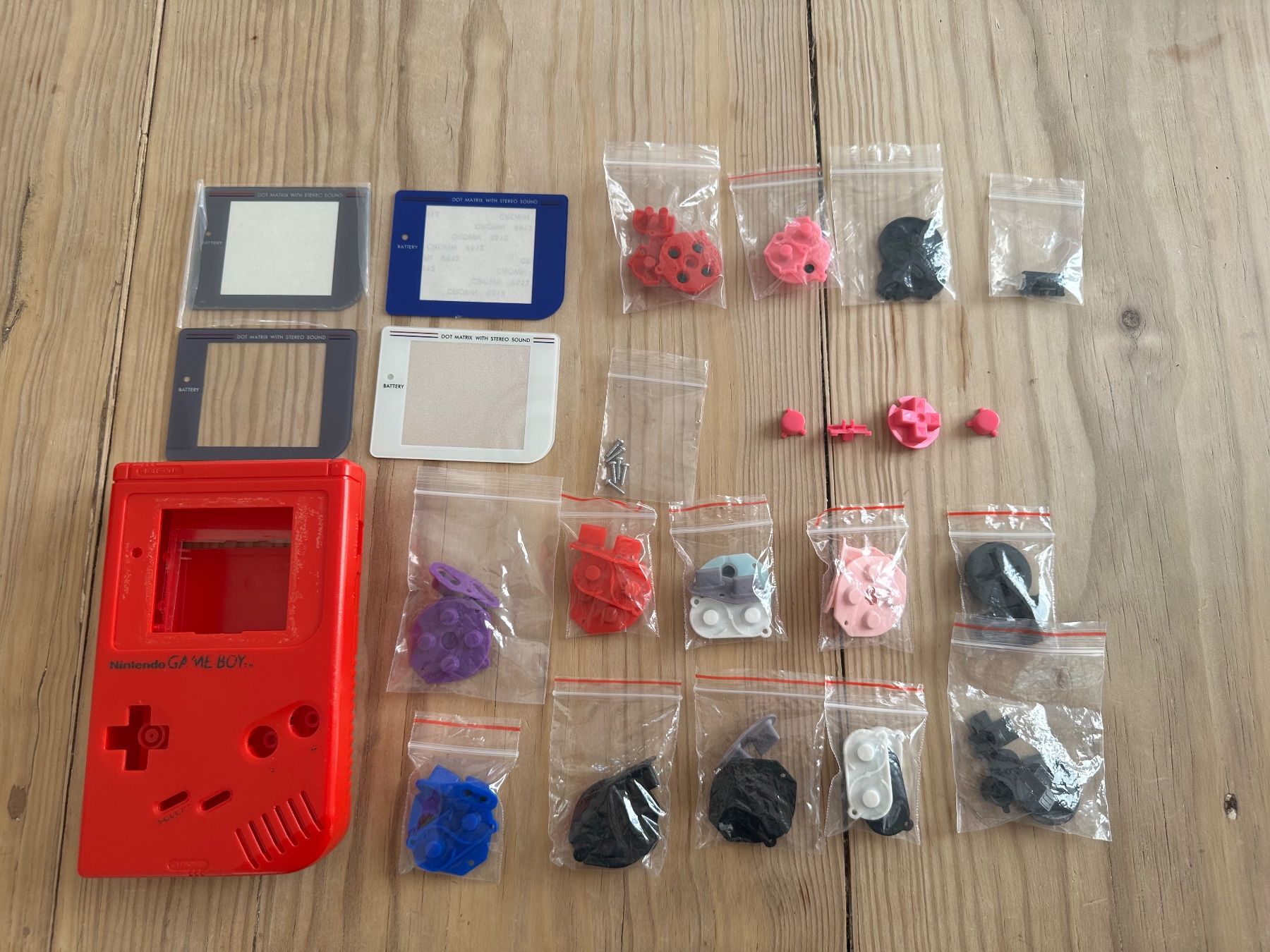 Nintendo Console: Gameboy DMG bundle GBA buttons, screen case... read the info – Usato da Lugano venduto da Mat_0_taM