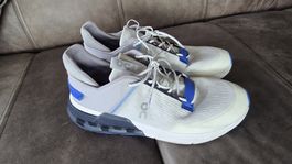ON Laufschuhe Cloudnova weiss/blau Grösse 43 guter Zustand