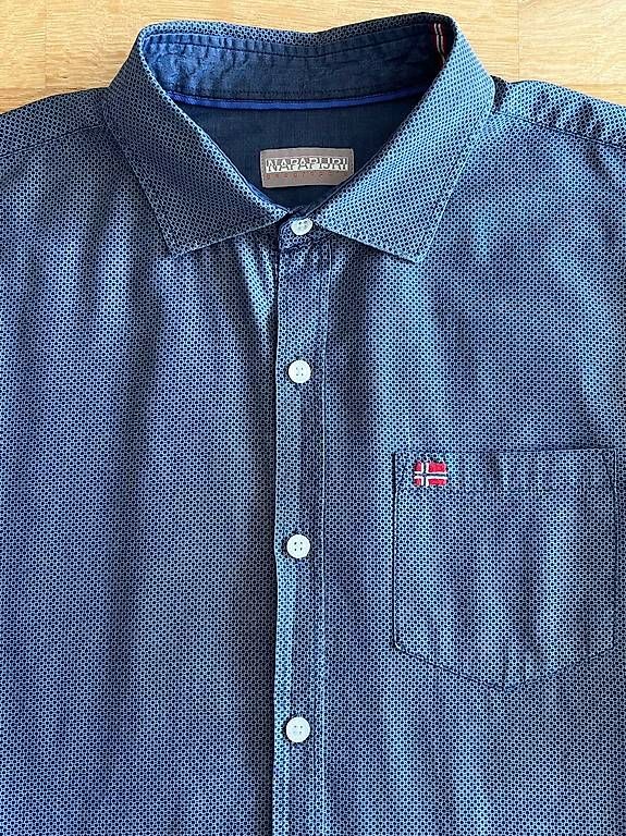 Chemises: Napapijri Herrenhemd Gr. XL Regular Fit – D'occasion à Bern par tam_vv72 1