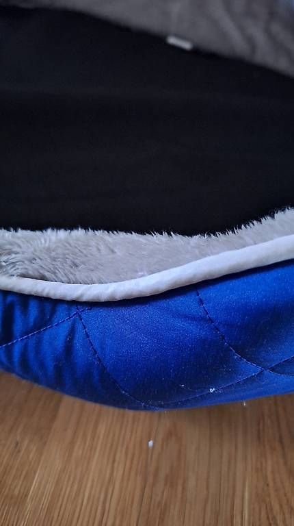 Liege- & Schlafplätze: Hundebett – Gebraucht aus Küsnacht ZH von Mappel 2