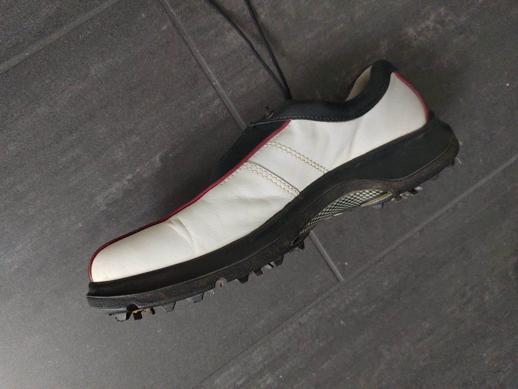Damenschuhe: Damen Golfschuhe, 2 diverse Paare – Gebraucht aus Winterthur von jarmila2022 1