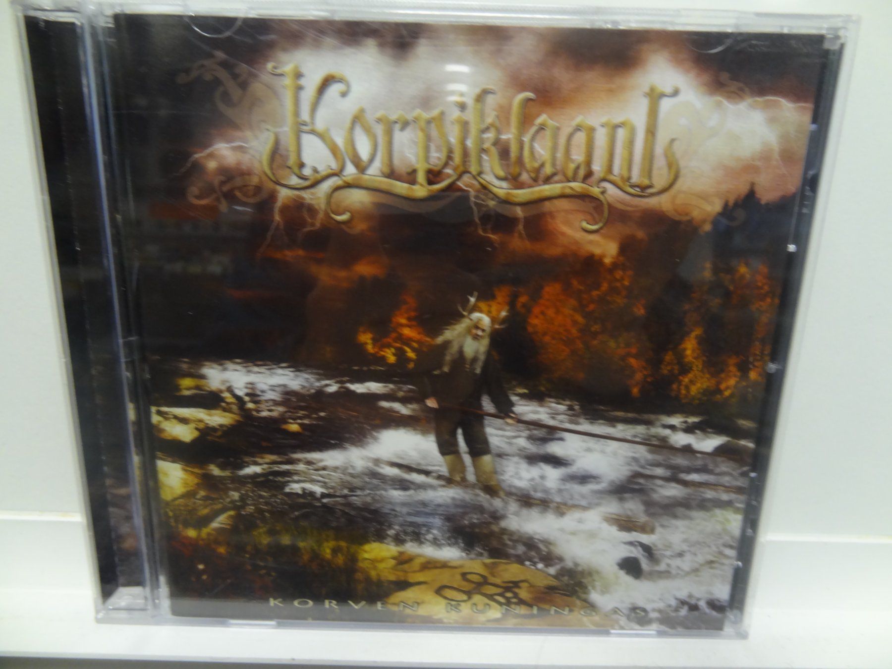 CD: Korpiklaani Korven Kuningas – Usato da luzern venduto da musicandart