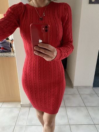 Rotes Strickkleid👗 mit Zopfmuster/nie getragen