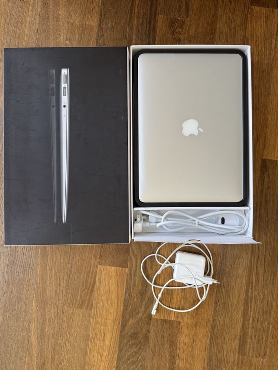 Apple Notebook: MacBook Air 13" i7, 4GB RAM, 2011 – Usato da Schlieren venduto da p-vogt11