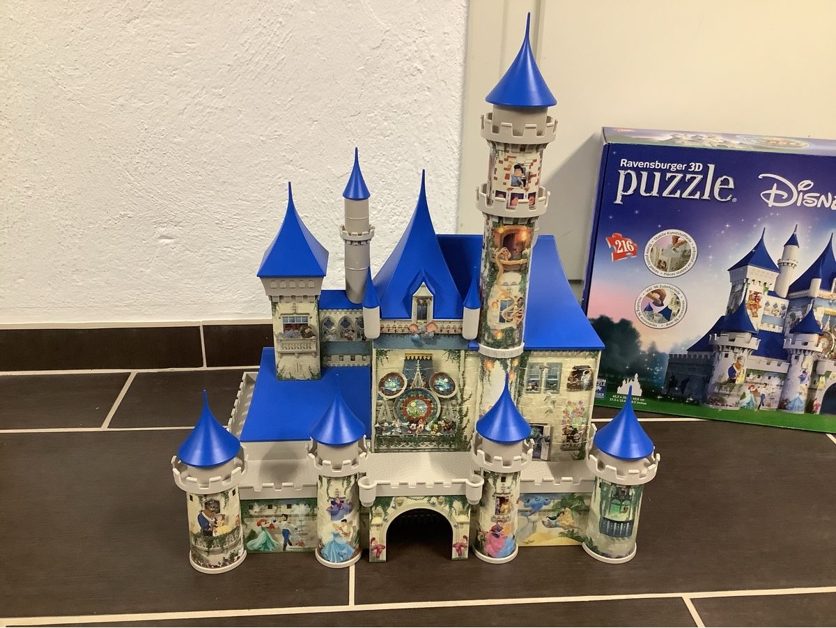 Ravensburger Puzzle: 3D Puzzle Disney Schloss von Ravensburger – Usato da Brugg AG venduto da Sweety_pie 1