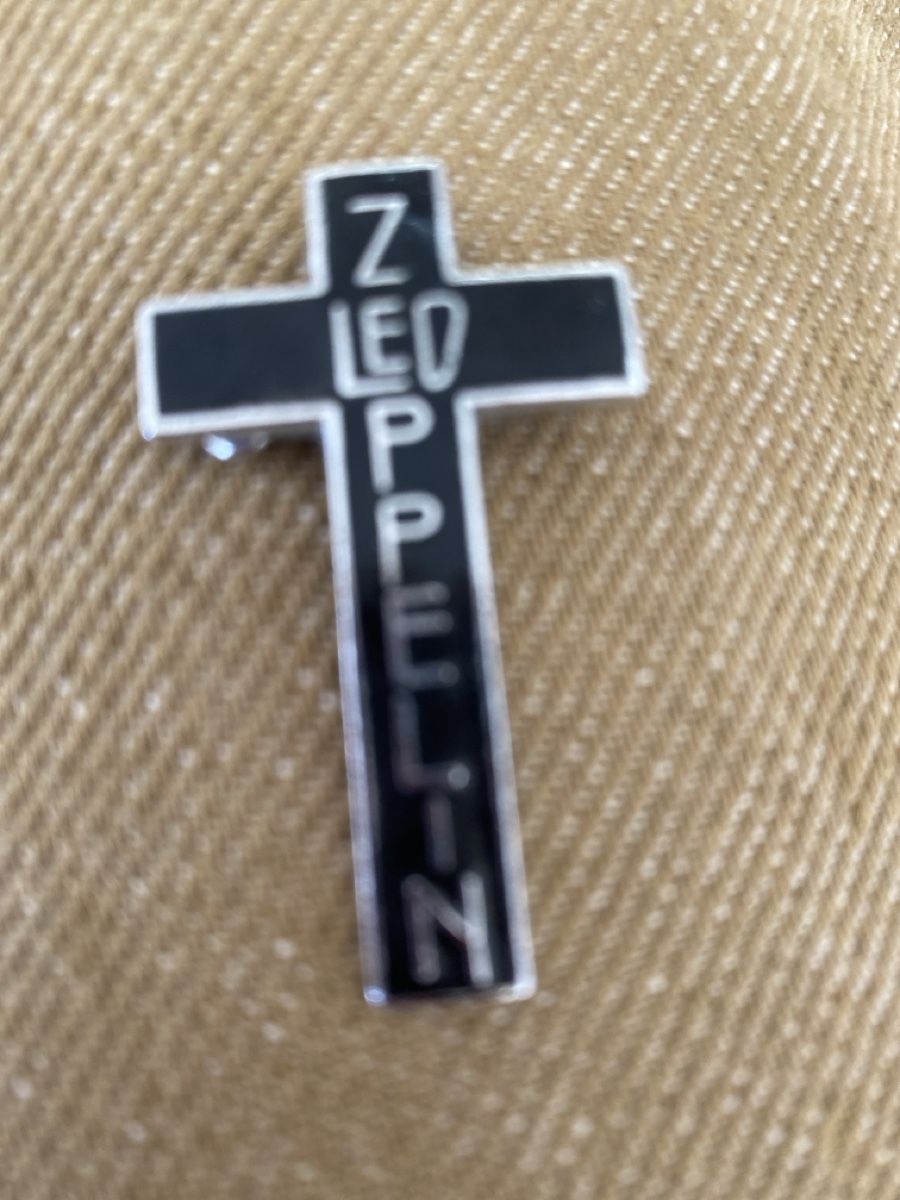 Placchette & Badge: Led Zeppelin Anstecknadel – Usato da Zürich venduto da Manuelemilie