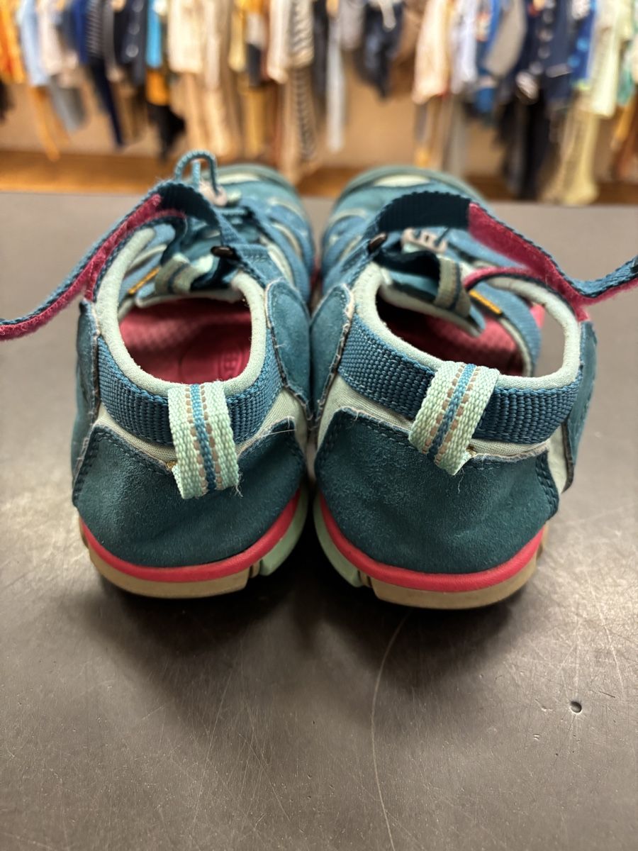 Keen Scarpe per ragazze: Keen Sandalen Mädels, Grösse 35 – Usato da Büren an der Aare venduto da Nikito2001 1