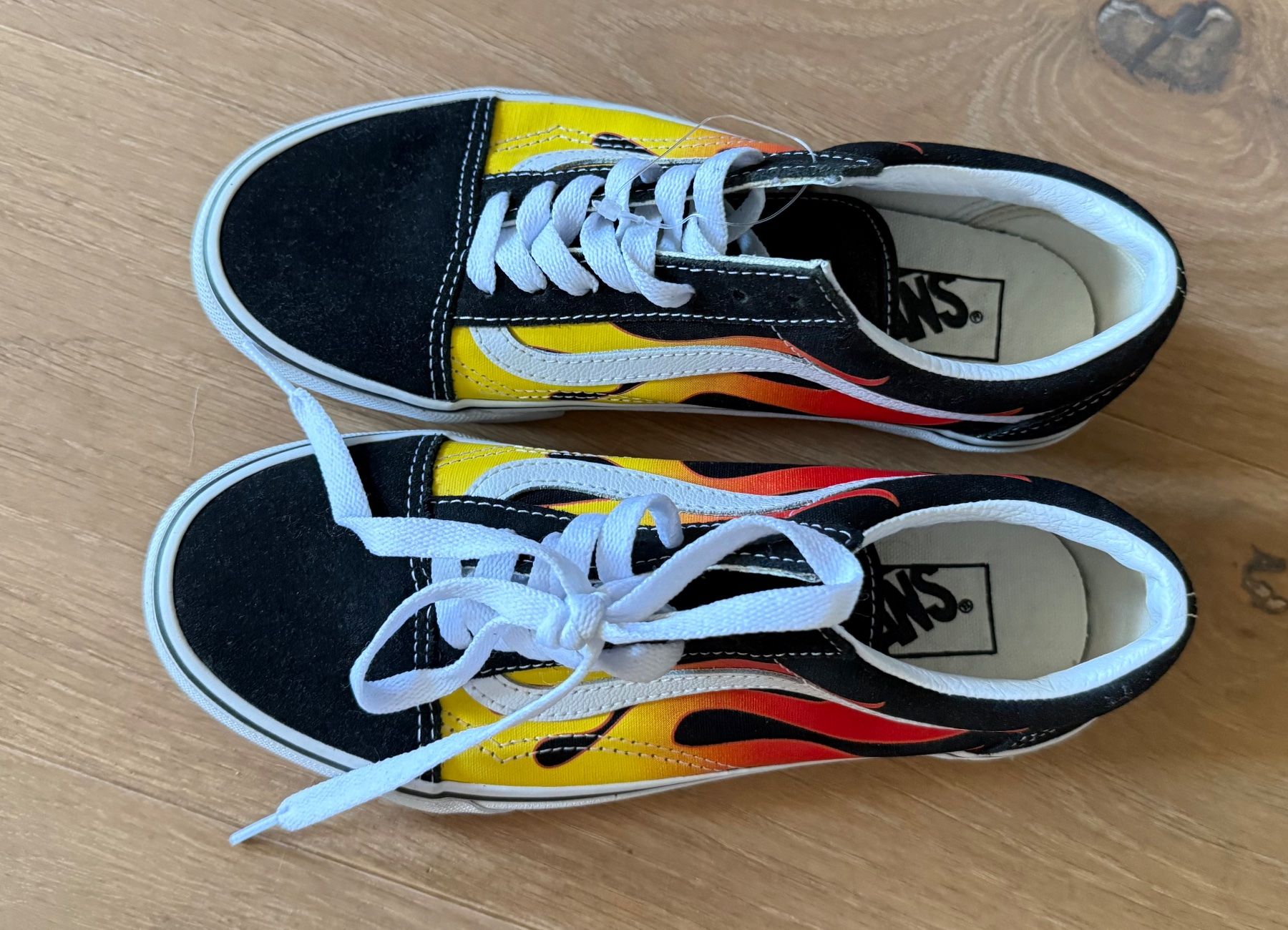 Vans Scarpe da donna: Vans Old Skool Flame Taille 38 - Neuves ! – Nuovo (secondo la descrizione) da Denges venduto da peumens 2