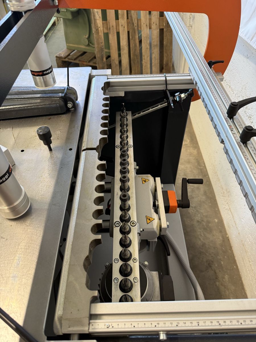Tutte le macchine: Perceuse système 32, charnière Blum et tourillon – Nuovo e nell'imballaggio originale da Vauderens venduto da machinesbois.ch 2