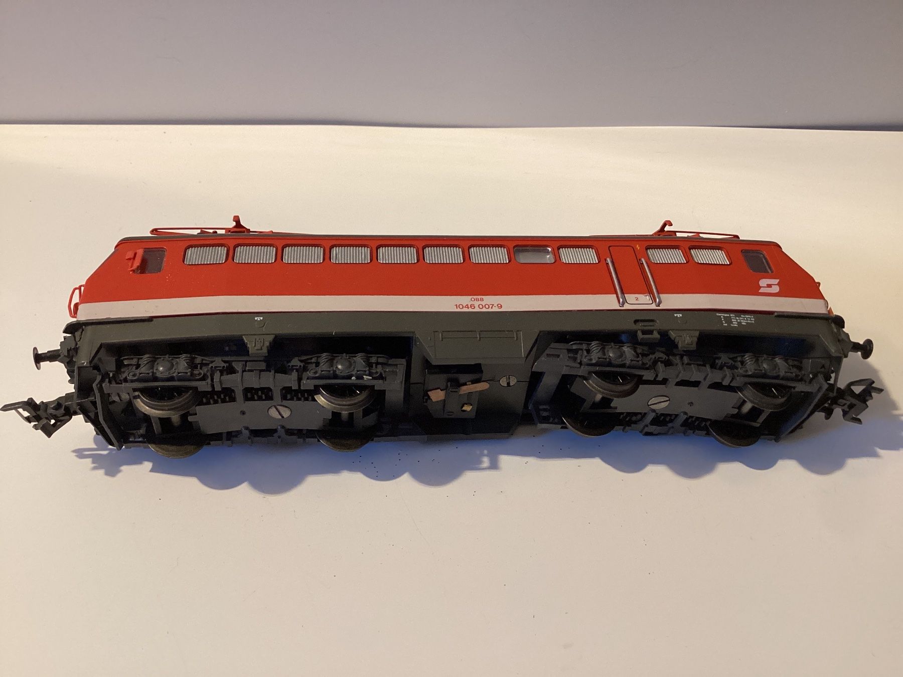 Kleinbahn Modelleisenbahnen: Klein Modellbahn ÖBB 1046.007 H0 1:87 BASTELWARE – Defekt aus Effretikon von simtek_de 4