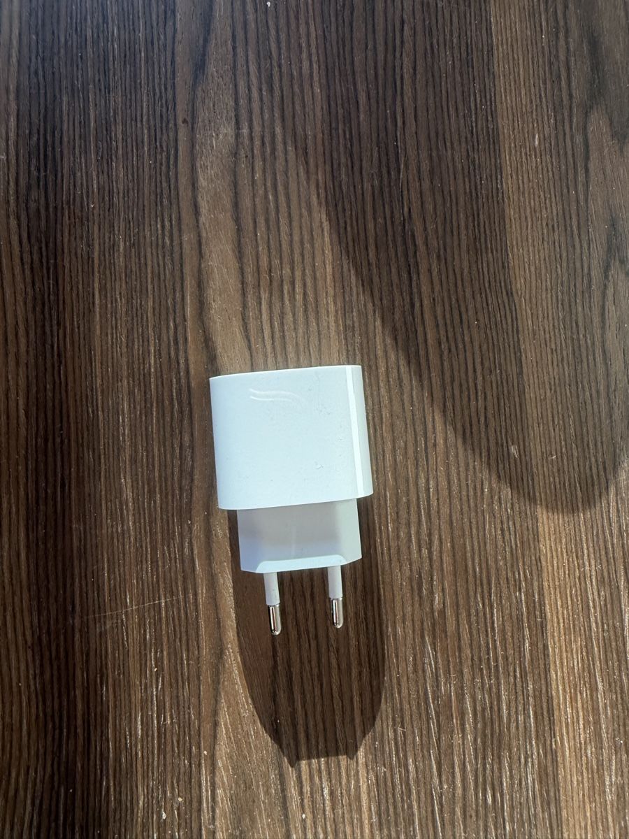 Apple Unità & Adattatore: Adaptateur secteur USB-C blanc – Nuovo (secondo la descrizione) da Genève venduto da car_2n8m 1