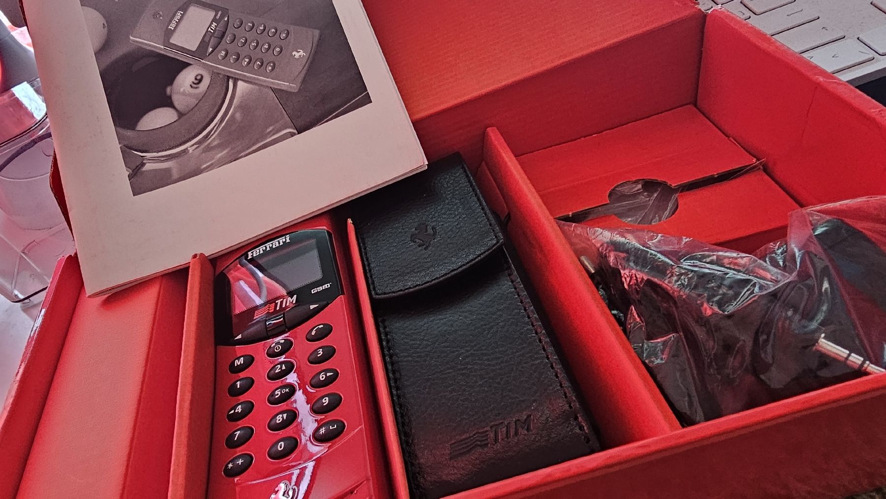 Telefone: Hagenuk TIM Ferrari Mobile – Gebraucht aus Brunnen von belvanera 2