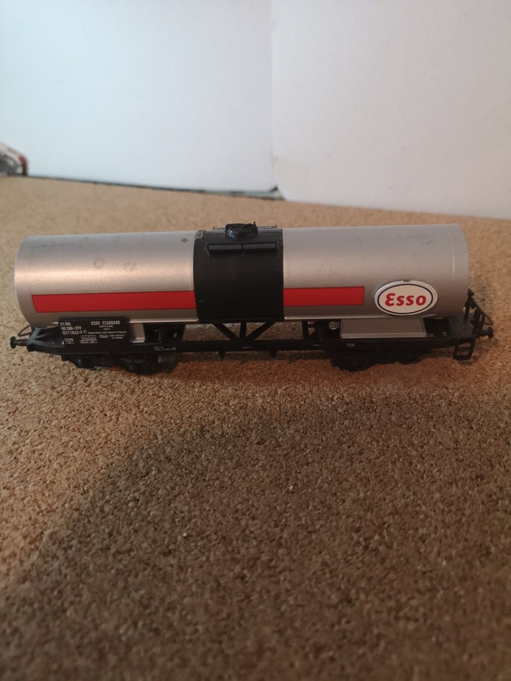Modelleisenbahnen: Div. Tankwagen H0 – Gebraucht aus Heimberg von Newyorker5 1