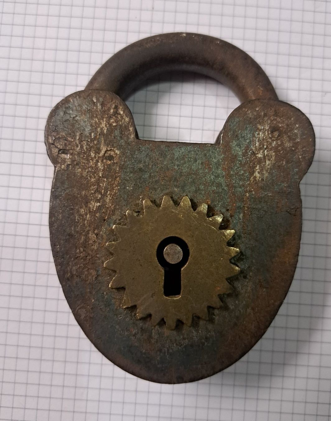 Cadenas: Vorhängeschloss alt – D'occasion à Bern par Patinaa