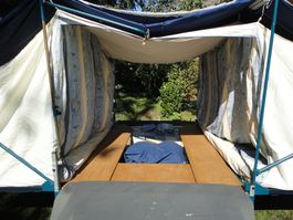 Zeltklappanhänger