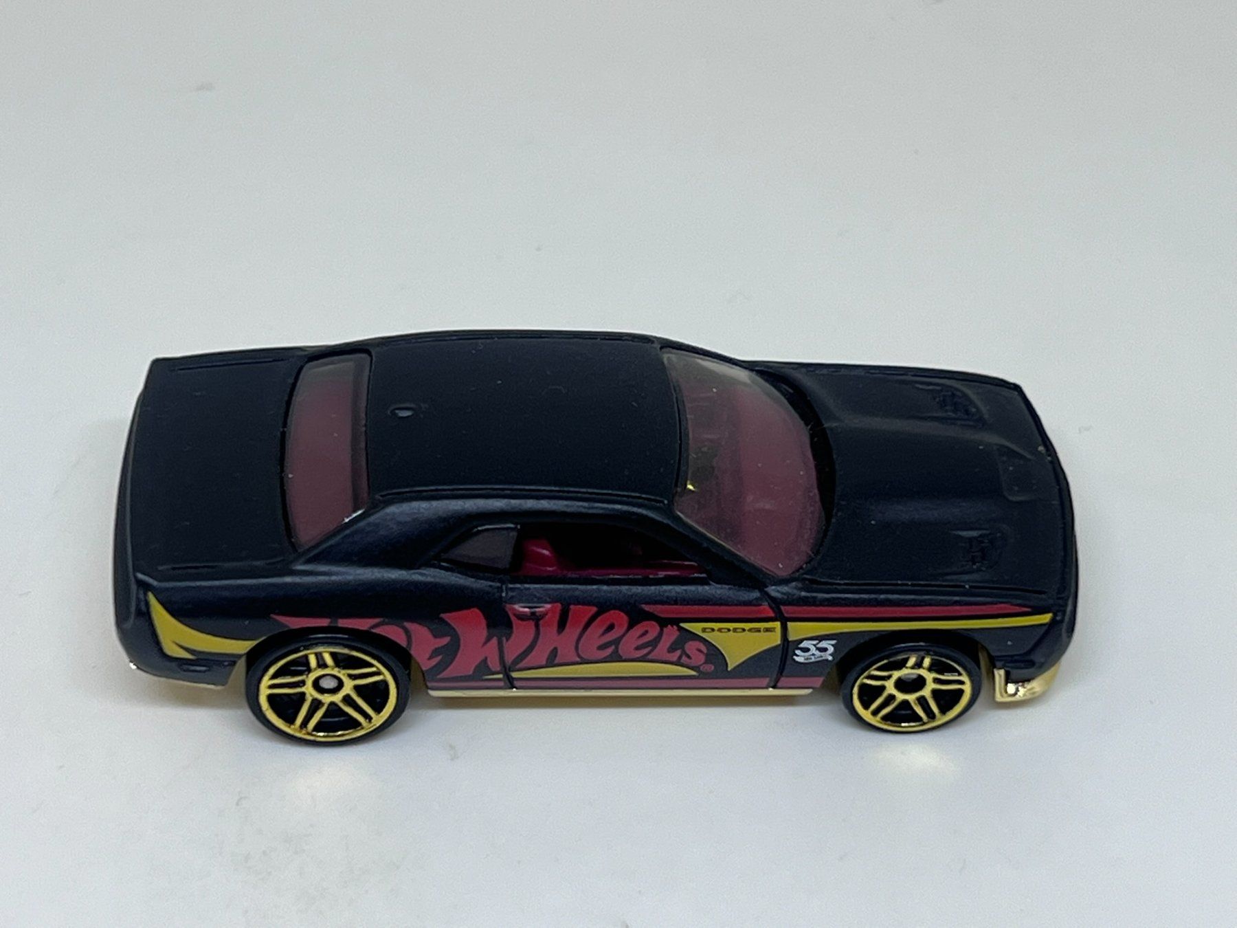 Hot Wheels Modellautos: Hot Wheels '15 Dodge Challenger SRT – Neu (gemäss Beschreibung) aus Wildegg von LaaBoutique 1