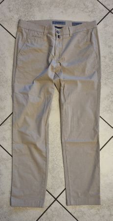 Pierre Cardin Lyon Pantaloni Uomo – Misto Cotone Taglio Modern Fit, Antipiega Da Viaggio - 3